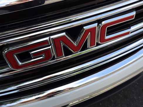 Used 2021 GMC Terrain SLT w/ LPO, Floor Liner Package FWD image 42