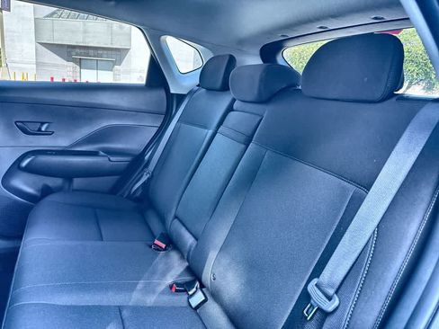 Used 2025 Hyundai Kona SE FWD image 22