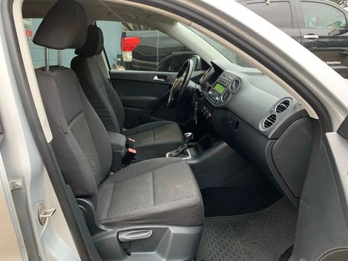 Used 2013 Volkswagen Tiguan S FWD image 15