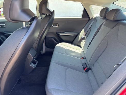 Used 2025 Kia K4 FWD image 24