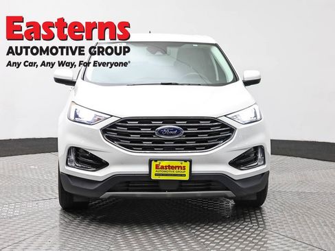 Used 2021 Ford Edge SEL w/ Convenience Package AWD/4WD image 2