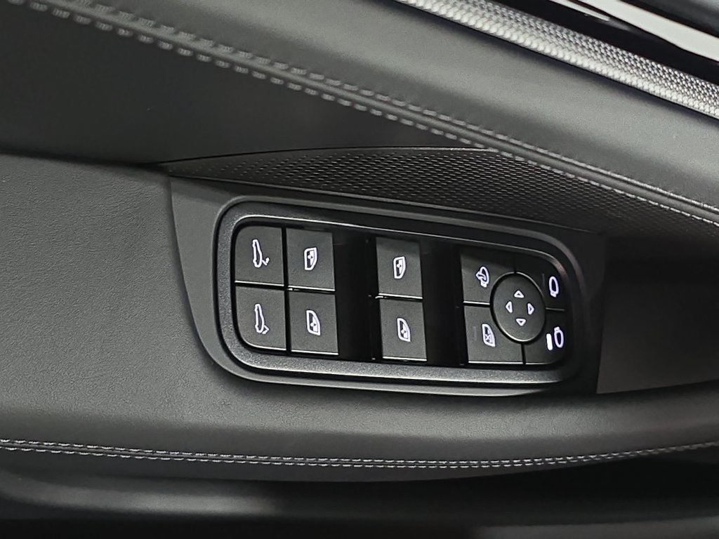 New 2026 Porsche Panamera 4 AWD/4WD image 21