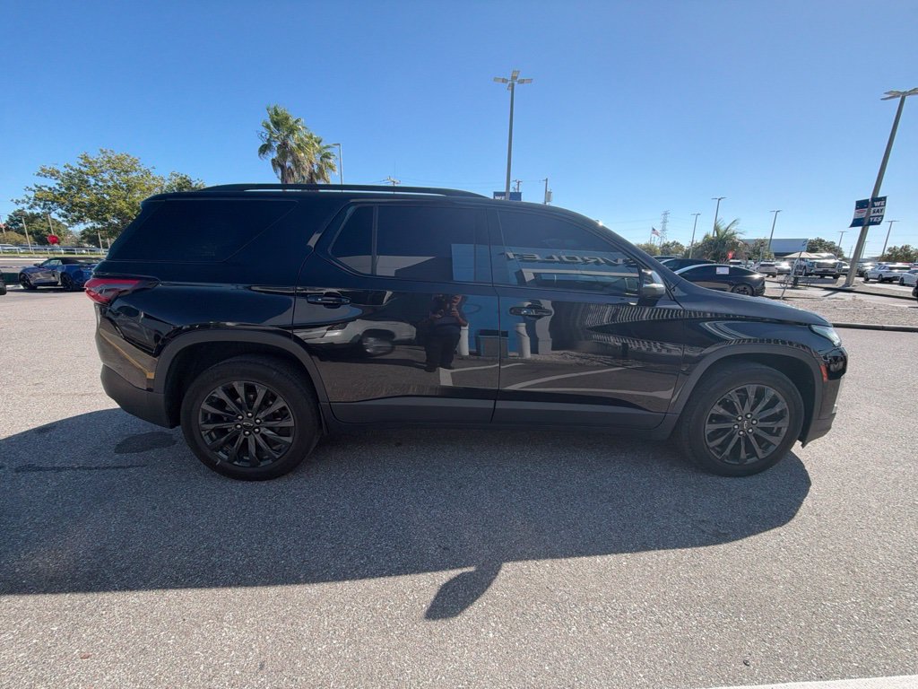 Used 2023 Chevrolet Traverse RS w/ LPO, Floor Liner Package AWD/4WD image 4