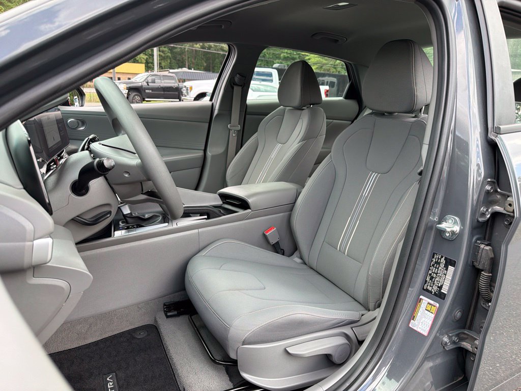 Certified 2024 Hyundai Elantra SEL FWD image 23