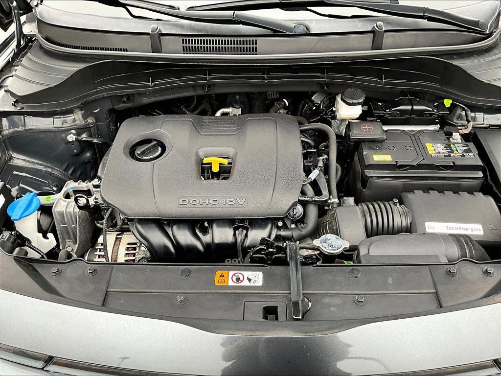 Used 2023 Kia Soul LX w/ Option Group 015 FWD image 30