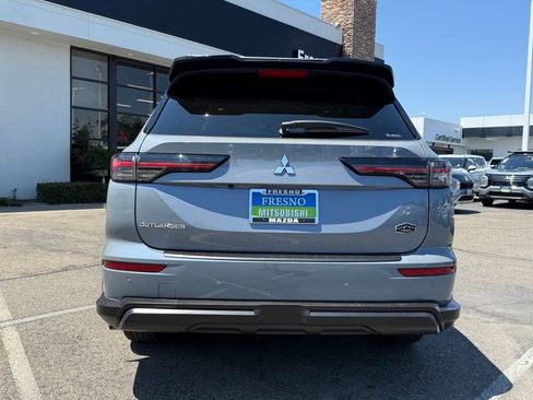 New 2026 Mitsubishi Outlander AWD image 13