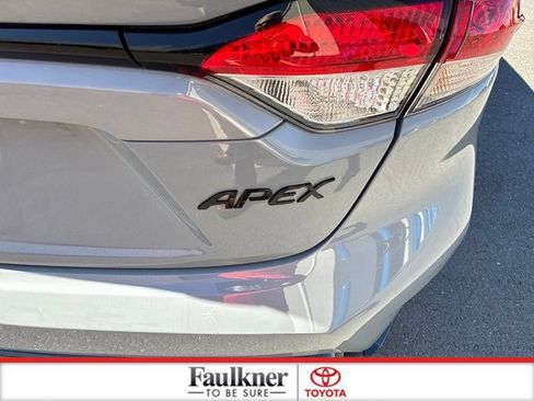 Used 2022 Toyota Corolla SE FWD image 11