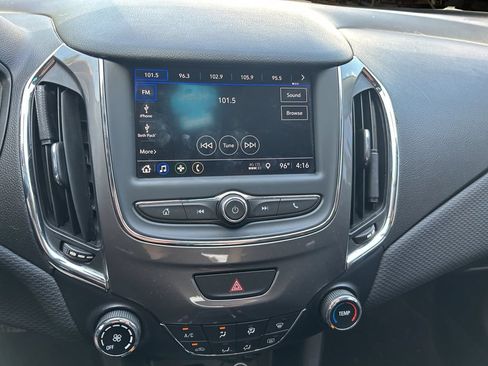 Used 2019 Chevrolet Cruze LS w/ LS Convenience Package FWD image 23