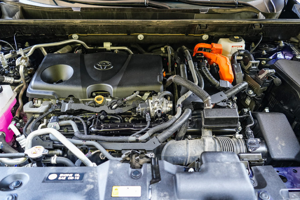 Used 2023 Toyota RAV4 SE w/ Weather & Moonroof Package AWD/4WD image 26