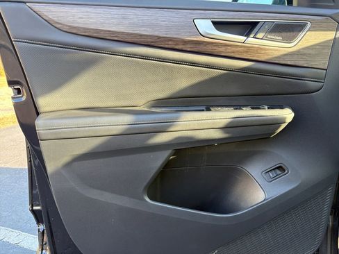 Used 2024 Volkswagen Atlas SEL Premium R-Line image 13