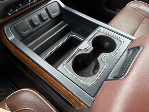 Used 2016 Chevrolet Silverado 2500 High Country w/ High Country Premium Package image 28