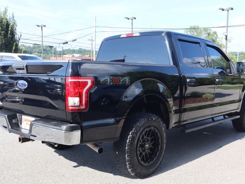 Used 2017 Ford F150 XLT AWD/4WD image 7