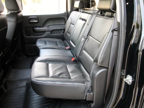Used 2019 Chevrolet Silverado 2500 High Country w/ Duramax Plus Package AWD/4WD image 46