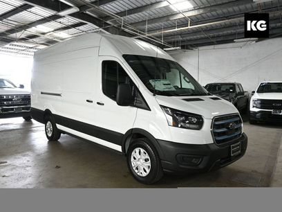 New 2025 Ford E-Transit 148 High Roof Extended w/ Load Area Protection Package