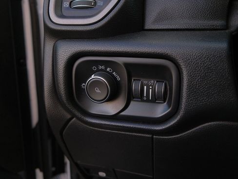 Used 2019 RAM 2500 Tradesman image 15