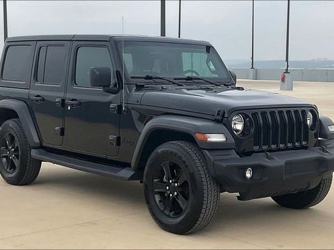 Used 2023 Jeep Wrangler Sport image 12