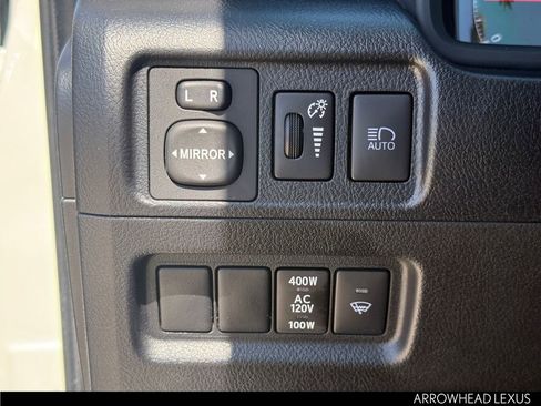 Used 2022 Toyota 4Runner SR5 Premium AWD/4WD image 24