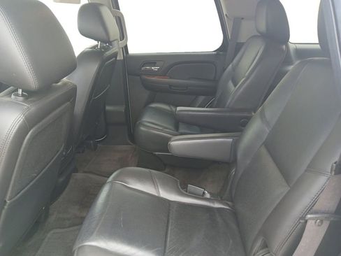 Used 2011 Chevrolet Tahoe LTZ AWD/4WD image 10