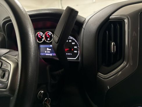 Used 2021 Chevrolet Silverado 1500 W/T w/ WT Value Package image 17