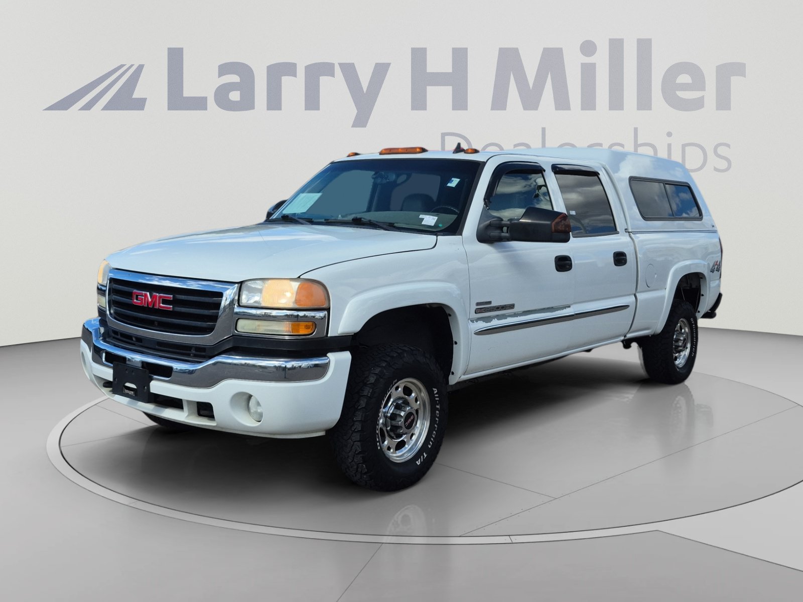 Used 2006 GMC Sierra 2500 SLT w/ Heavy-Duty Power Package AWD/4WD image 1