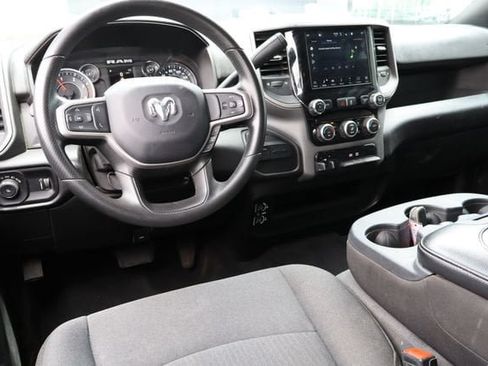 Used 2024 RAM 2500 Tradesman w/ Chrome Appearance Group AWD/4WD image 4