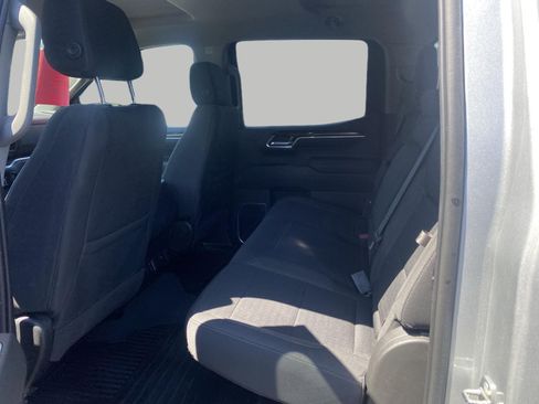 Used 2022 GMC Sierra 1500 Elevation w/ X31 Off-Road Package AWD/4WD image 11