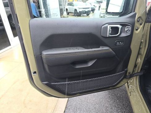 New 2026 Jeep Gladiator Sport image 10