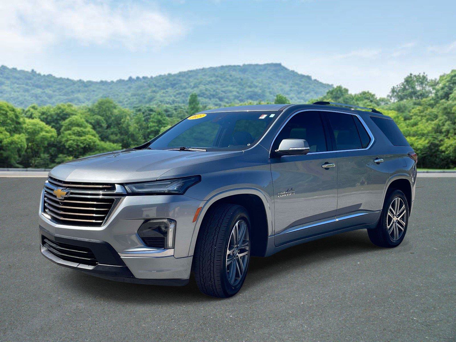 Used 2023 Chevrolet Traverse High Country FWD image 7