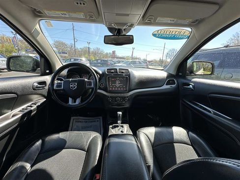Used 2018 Dodge Journey Crossroad w/ Rear Seat Video Group FWD image 12