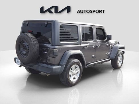 Used 2020 Jeep Wrangler Unlimited Sport image 8