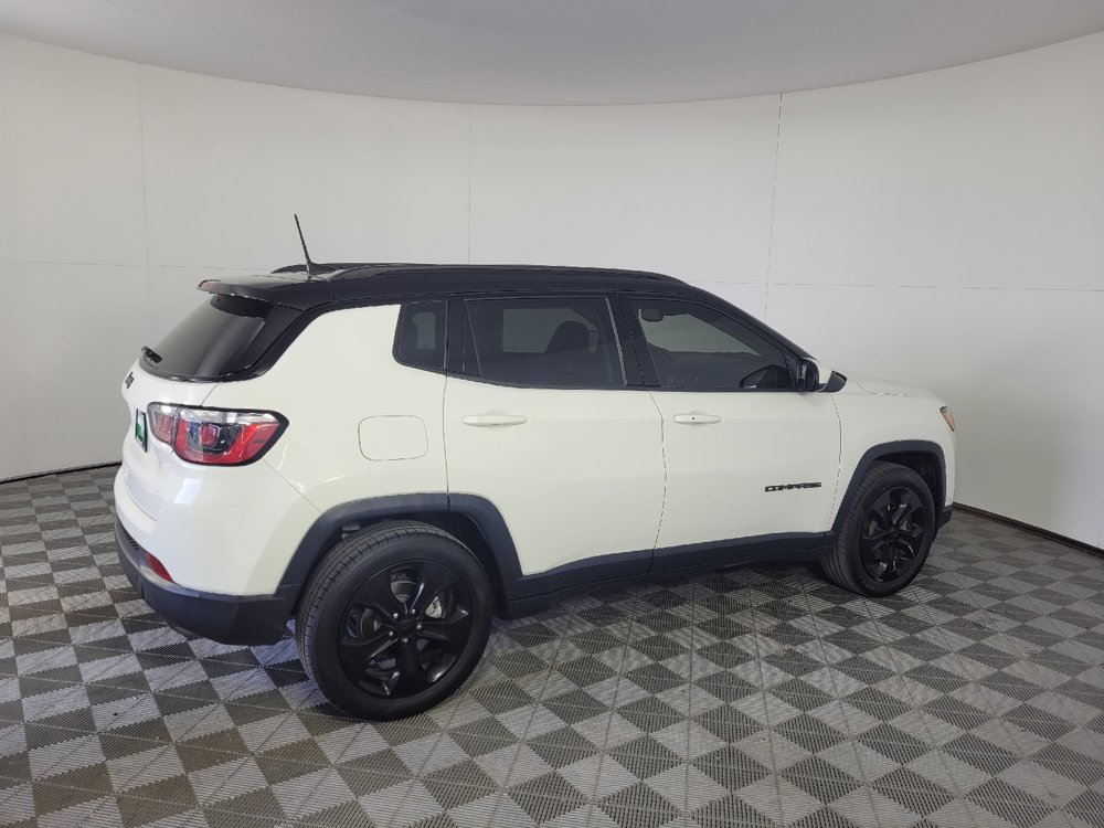 Used 2018 Jeep Compass Latitude w/ Popular Equipment Group FWD image 10