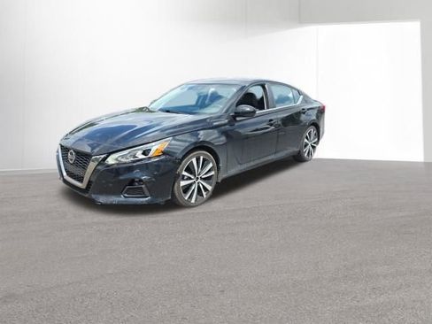 Used 2022 Nissan Altima 2.0 SR FWD image 1