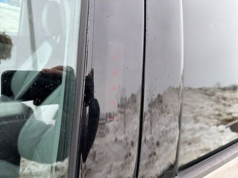 Used 2021 Ford Explorer XLT w/ Equipment Group 202A image 21