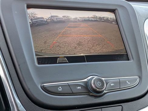 Used 2024 Chevrolet Equinox LT image 22