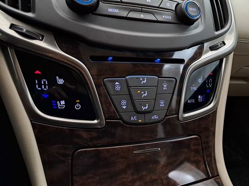 Used 2015 Buick LaCrosse Premium image 17