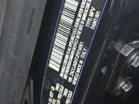 Used 2018 Jeep Renegade Altitude image 12