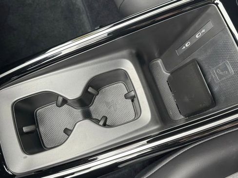 Used 2025 Volkswagen ID.4 Pro image 49