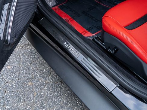 Certified 2022 Ferrari Roma image 28