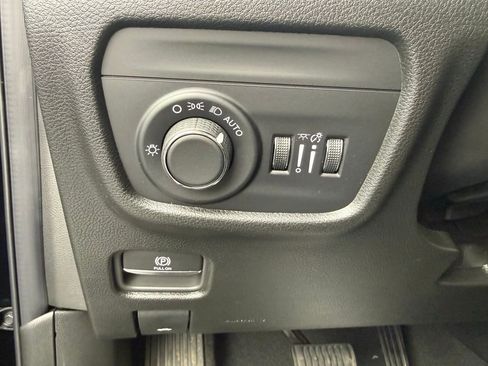 New 2025 Jeep Grand Cherokee Laredo w/ Luxury Tech Group I image 15