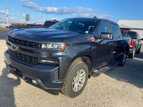 Used 2022 Chevrolet Silverado 1500 RST AWD/4WD image 3