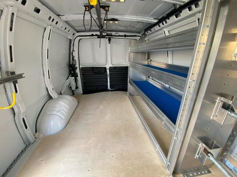 Used 2025 Chevrolet Express 2500 Extended w/ Communications Package image 8