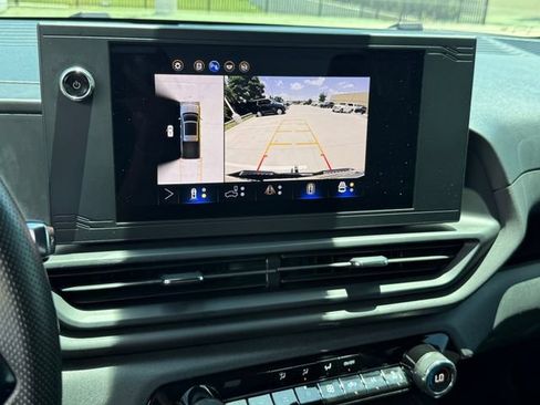 Used 2024 Chevrolet Silverado EV W/T AWD/4WD image 18