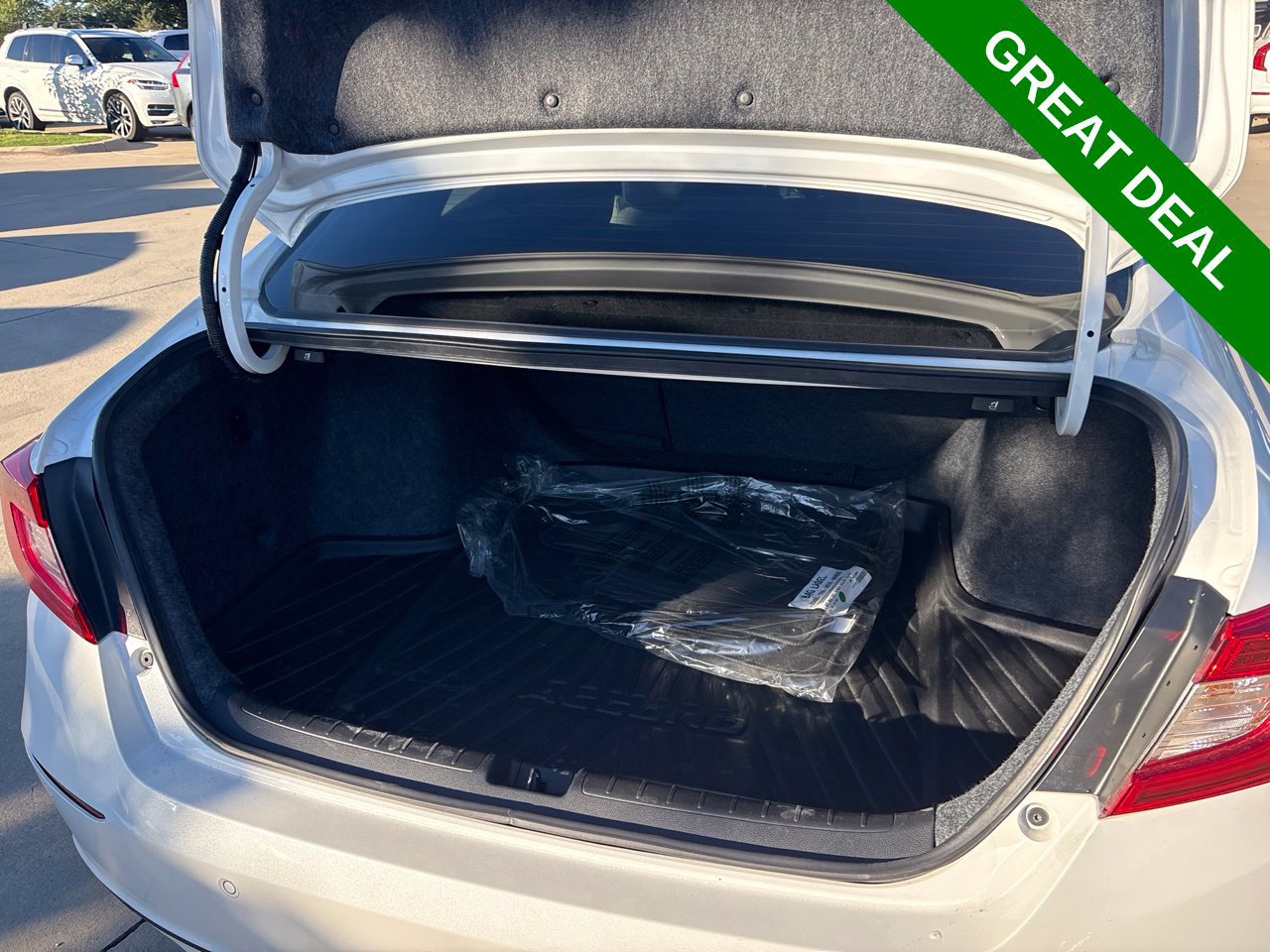 Used 2022 Honda Accord EX-L image 11