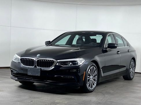 Used 2017 BMW 540i xDrive image 1
