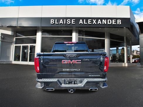 Used 2025 GMC Sierra 1500 Denali AWD/4WD image 4