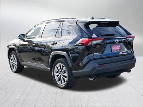 Certified 2022 Toyota RAV4 XLE Premium AWD/4WD image 5