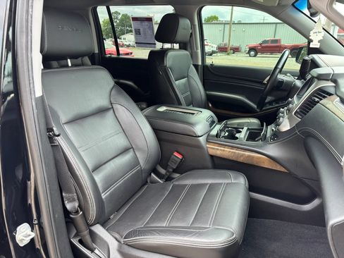 Used 2019 GMC Yukon XL Denali w/ Denali Ultimate Package AWD/4WD image 25