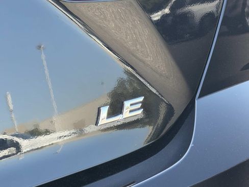Used 2025 Toyota Camry LE FWD image 8