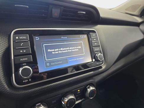 Certified 2025 Nissan Kicks Play S image 21