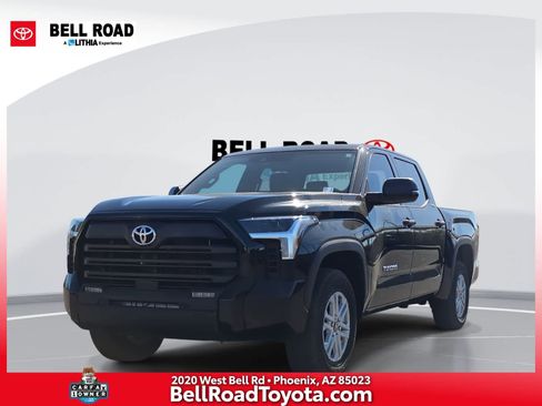 Used 2025 Toyota Tundra SR5 w/ SR5 Convenience Package AWD/4WD image 1